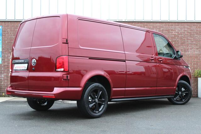 Volkswagen TRANSPORTER T6.1 2.0 TDI 150PK L2H1 |17-INCH|LED|SIDEBARS|FRONTLIP|CRUISE|