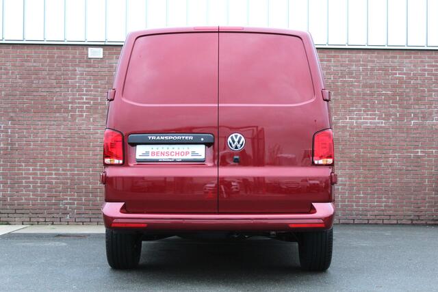 Volkswagen TRANSPORTER T6.1 2.0 TDI 150PK L2H1 |17-INCH|LED|SIDEBARS|FRONTLIP|CRUISE|