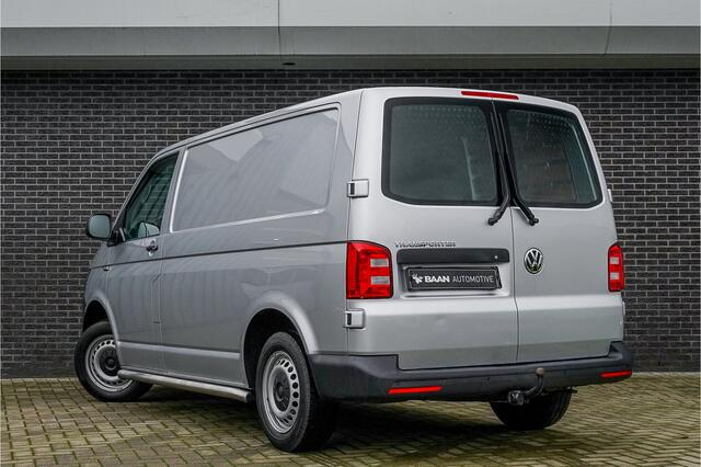 Volkswagen TRANSPORTER 2.0 TDI L1H1 Comfortline | Airco | Vloer | Trekhaak | 3 Persoons