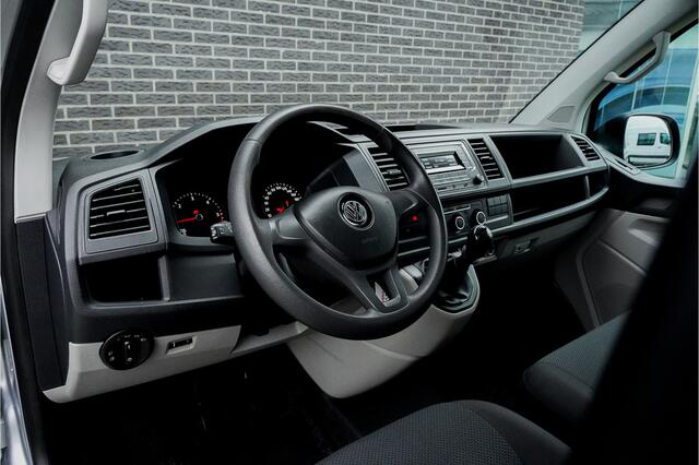 Volkswagen TRANSPORTER 2.0 TDI L1H1 Comfortline | Airco | Vloer | Trekhaak | 3 Persoons