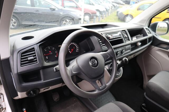 Volkswagen TRANSPORTER L1H1 26 2.0 TDI 84PK met Imperiaal,haak,airco