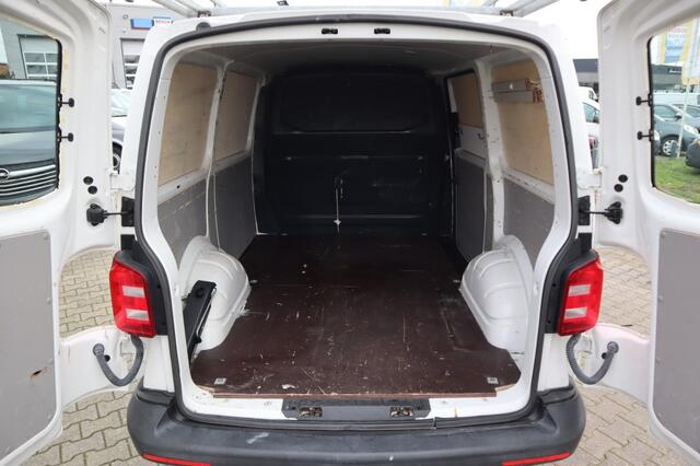 Volkswagen TRANSPORTER L1H1 26 2.0 TDI 84PK met Imperiaal,haak,airco