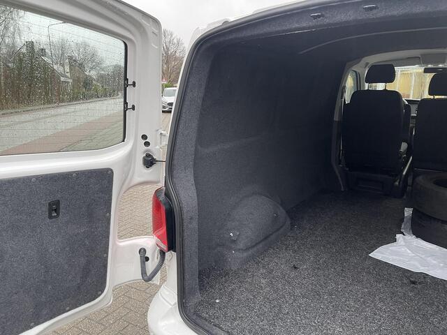 Volkswagen TRANSPORTER 2.0 TDI L1H1 26 Economy Business 90pk SCI Trekhaak | Apple Carplay | Airco | Gestoffeerde laadruimte | Parkeersensoren