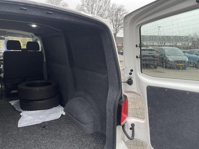 Volkswagen TRANSPORTER 2.0 TDI L1H1 26 Economy Business 90pk SCI Trekhaak | Apple Carplay | Airco | Gestoffeerde laadruimte | Parkeersensoren