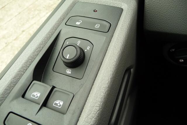 Volkswagen TRANSPORTER 90 pk 2.0 TDI L1H1 26 Economy Business deurtjes, bank, carplay, cruise