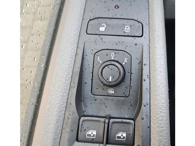 Volkswagen TRANSPORTER 2.0 TDI L2H1 28 150PK hand | PDC | App connect |Cruise control | bijrijdersbank