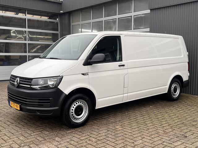 Volkswagen TRANSPORTER 2.0 TDI L2H1 Airco Cruise controle Kastinrichting Sortimo Parkeersensoren achter Telefoonvoorbereiding 2-Persoons Usb aansluiting 1e eigenaar Euro 6 Bestel