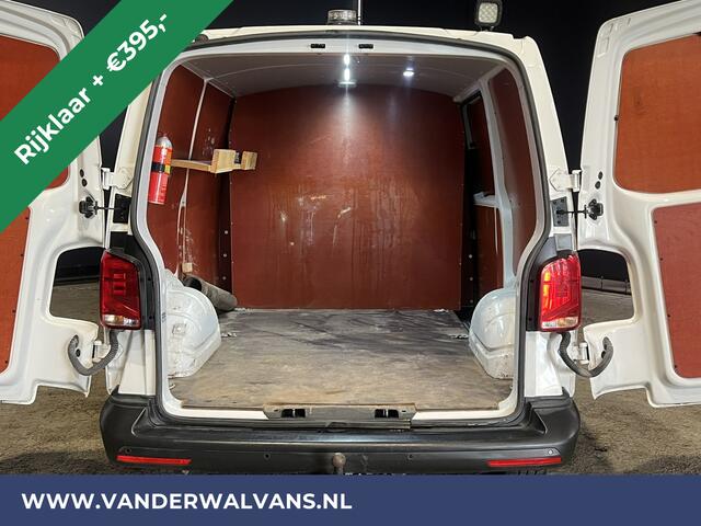 Volkswagen TRANSPORTER 2.0 TDI L1H1 Euro6 RIJKLAAR Airco | Camera | Apple Carplay | Android Auto | Cruisecontrol | Trekhaak Parkeersensoren