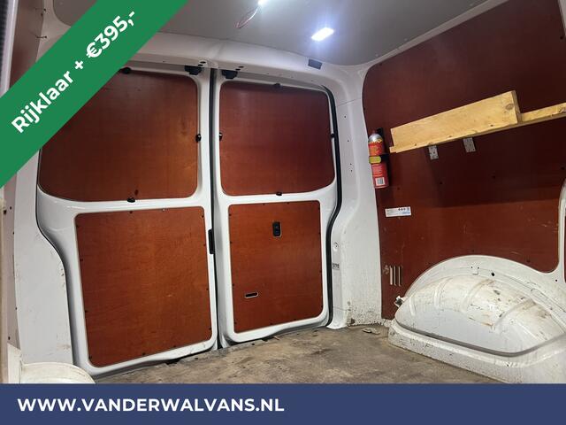 Volkswagen TRANSPORTER 2.0 TDI L1H1 Euro6 RIJKLAAR Airco | Camera | Apple Carplay | Android Auto | Cruisecontrol | Trekhaak Parkeersensoren