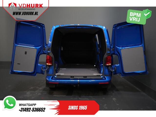 Volkswagen TRANSPORTER T6.1 2.0 TDI 150 pk L2 DSG Aut. Highline/ 2.5t Trekhaak/ Standkachel/ Stoelverw./ Adapt.Cruise/ LED/ Carplay/ Navi/ Camera/ PDC/ Airco