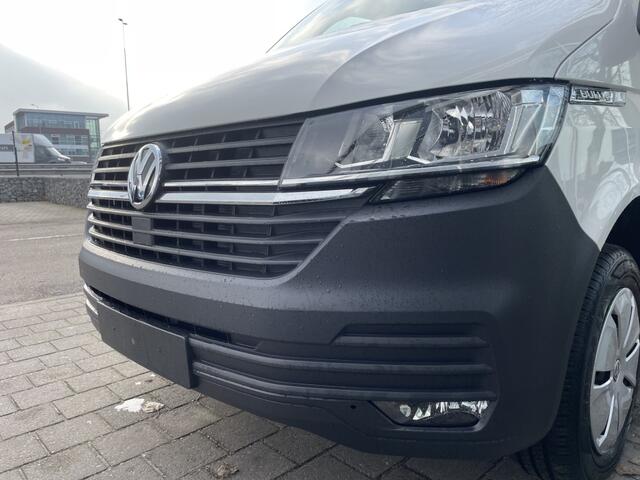 Volkswagen TRANSPORTER 2.0 TDI L2H1 28 150PK Hand | 3 zits | achterklep met ruit