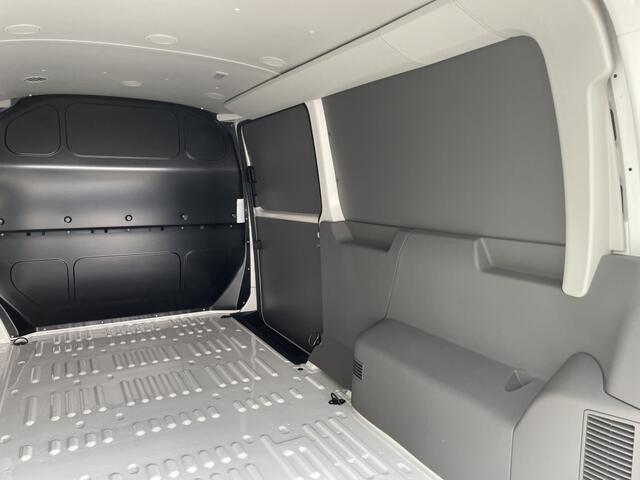 Volkswagen TRANSPORTER 2.0 TDI L2H1 28 150PK Hand | 3 zits | achterklep met ruit