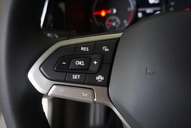 Volkswagen TRANSPORTER 150pk Automaat L2 Dubbele cabine Bulli Apple Carplay Cruise control Camera Airco Euro6