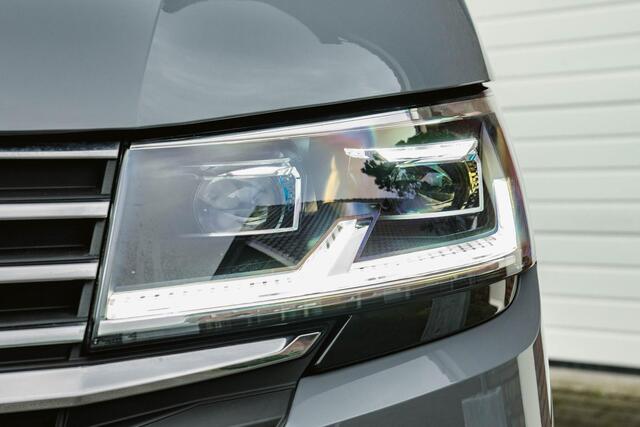 Volkswagen TRANSPORTER T6.1 2.0 TDI 204 PK DSG CARAVELLE L2H1 A-KLEP DUB/DUB ACC | LED | Leder | Privacy glass | 2x schuifdeuren