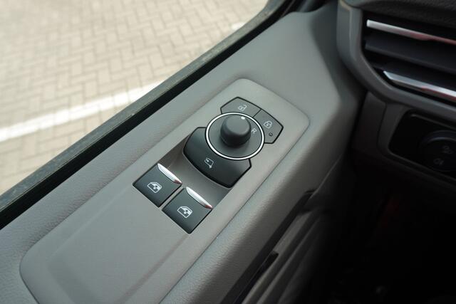 Volkswagen TRANSPORTER 2.0 TDI L1H1 30 Bulli 2.0 TDI L1H1 30 Bulli 170 pk 8-Traps Automaat, LED koplampen, Climatronic, PDV V + A, Achteruitrijcamera