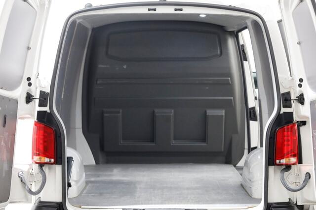 Volkswagen TRANSPORTER T6.1 2.0 TDI 150pk DSG-Automaat L1H1 Airco/Navi 10-2021