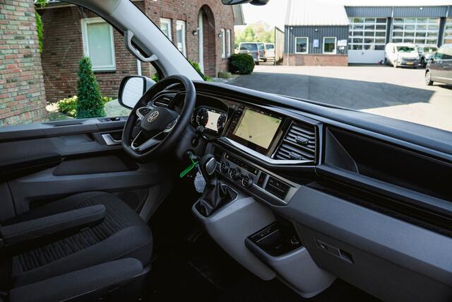 Volkswagen TRANSPORTER 2.0 TDI L2H1 30 DC Caravelle T6.1 150 PK DSG DUB/CAB