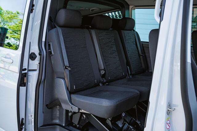 Volkswagen TRANSPORTER 2.0 TDI L2H1 32 DC Caravelle T6.1 150 PK DSG DUB/CAB