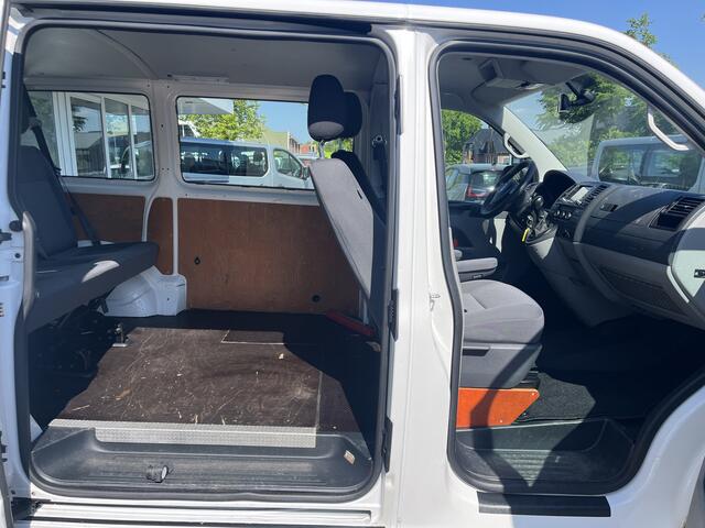 Volkswagen TRANSPORTER Kombi 2.0 TDI DSG Automaat L1H1 BTW en BPM vrij Airco Cruise control Trekhaak PDC 1e eigenaar Euro 5 Personenbus Kombi Combi Tourer Groepsvervoer Peronenvervoer