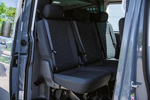 Volkswagen TRANSPORTER 2.0 TDI L2H1 32 DC Caravelle T6.1 150 PK DSG DUB/CAB