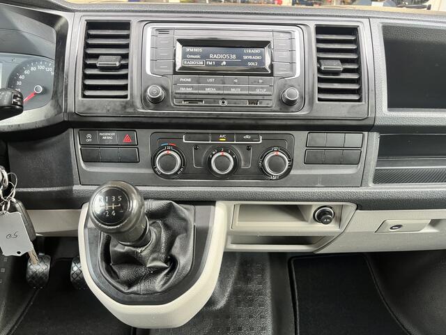 Volkswagen TRANSPORTER 2.0 TDI L2H1 DC Euro 6 Pick up Kipper Open laadbak Airco Trekhaak 2200kg trekgewicht 1e eigenaar Dealer onderhouden Telefoonverbinding Kieper P-up Doka Pritsche Ahk 2200kg