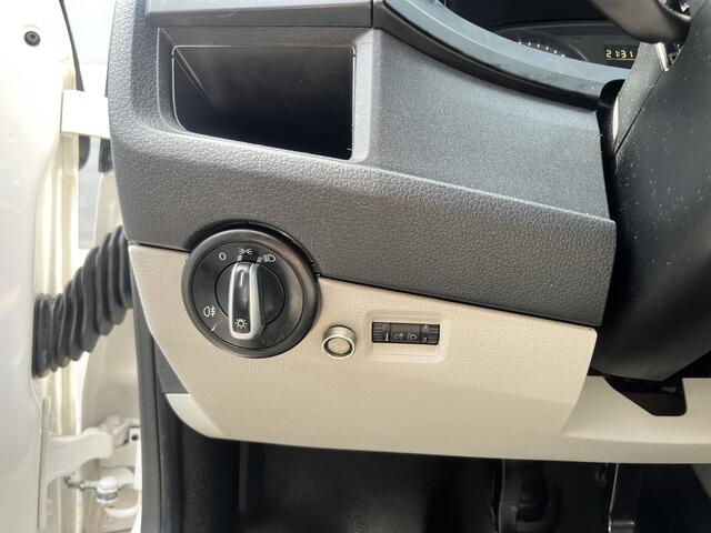 Volkswagen TRANSPORTER 2.0 TDI L2H1 DC Euro 6 Pick up Kipper Open laadbak Airco Trekhaak 2200kg trekgewicht 1e eigenaar Dealer onderhouden Telefoonverbinding Kieper P-up Doka Pritsche Ahk 2200kg