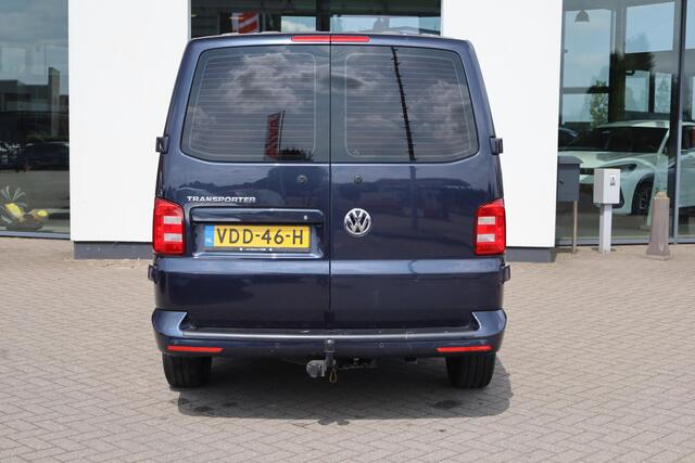 Volkswagen TRANSPORTER 2.0 TDI L2H1 Highline 150PK / 110kW DSG, T-Edition, 17" LMV, navigatie, LED koplampen met grootlichtassistent, achteruitrijcamera (rear view), trekhaak, Executive plus style pakket, adaptieve cruise control (acc), multifunctioneel lederen stuurwiel, acht