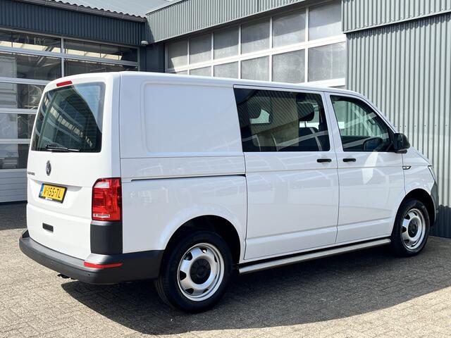 Volkswagen TRANSPORTER 2.0 TSI L1H1 Benzine Airco Cruise controle Navigatie Apple carplay Parkeerhulp achter 3-Persoons Bpm vrij voor particulier gebruik!!