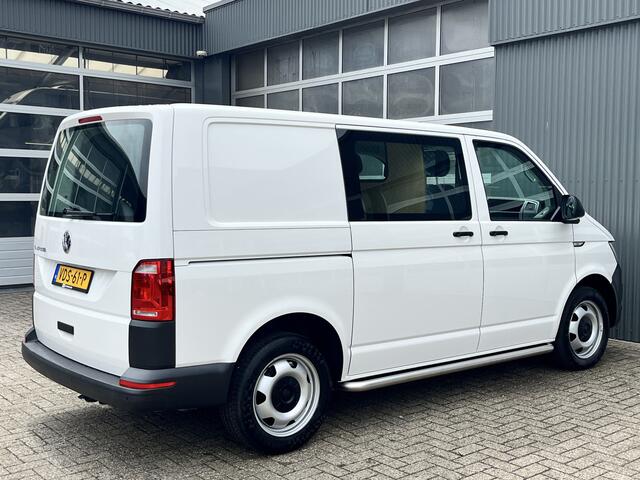 Volkswagen TRANSPORTER 2.0 TSI L1H1 Benzine Airco Cruise controle Navigatie Apple carplay Parkeerhulp achter 3-Persoons Bpm vrij voor particulier gebruik!!