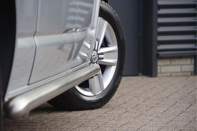 Volkswagen TRANSPORTER 2.0 TDI L2 Highline 3-ZITS, TREKHAAK, CAMERA, CRUISE, AIRCO, CARPLAY, AIRCO, BLUETOOTH, NL AUTO, NAP