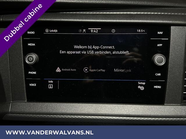 Volkswagen TRANSPORTER 2.0 TDI L2H1 Dubbele Cabine Euro6 Airco | 5-Zits | Navigatie | Trekhaak | Apple Carplay Android Auto, Cruisecontrol, Parkeersensoren