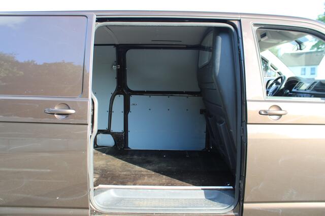 Volkswagen TRANSPORTER 2.0 TDI L2H1 DC Comfortline Plus