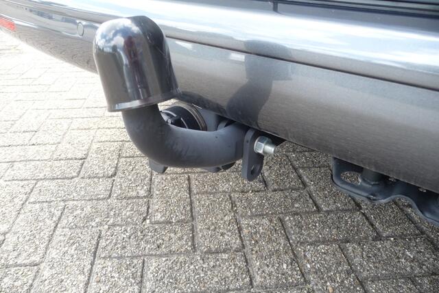 Volkswagen TRANSPORTER 2.0 TDI L2H1 Highline Autm. 204pk 2 schuifdeuren , achterdeuren BPM vrij