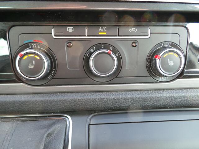 Volkswagen TRANSPORTER 2.0 TDI 204pk BULLI DSG L2 DC Highl. 2 Schuifdeuren,Camera,Navi,Wit.Metallic,Stoelverw,Enz