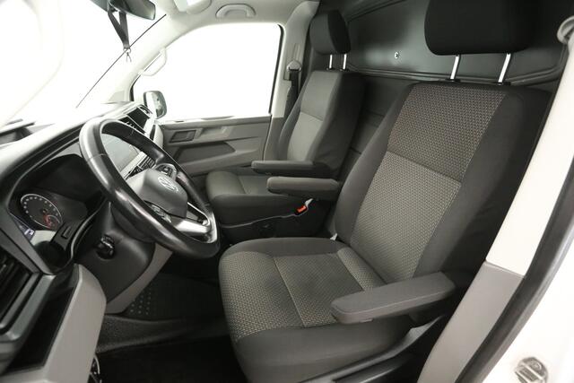 Volkswagen TRANSPORTER 2.0 TDI L1H1 150PK DSG Automaat Airco Carplay Cruise Navi PDC 16''LMV Trekhaak