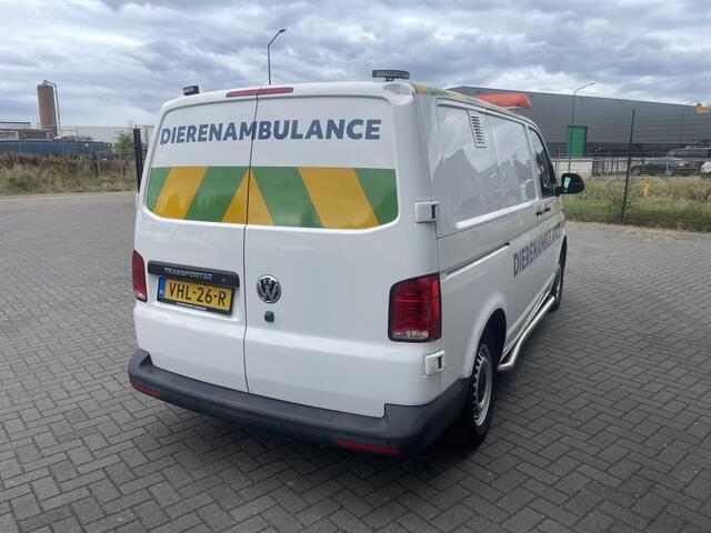 Volkswagen TRANSPORTER 2.0 TDI 150PK DSG Dierenambulance
