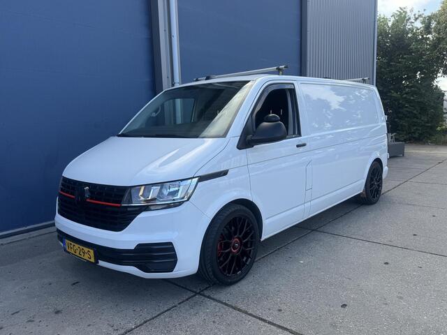 Volkswagen TRANSPORTER 2.0 TDI L2H1 30 Comfortline AIRCO / CRUISE CONTROLE / NAVI / CARPLAY / VERLAAGD