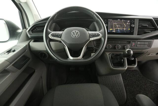 Volkswagen TRANSPORTER 2.0 TDI L2H1 Airco Carplay Cruise Trekhaak Navi PDC Elektrpakket