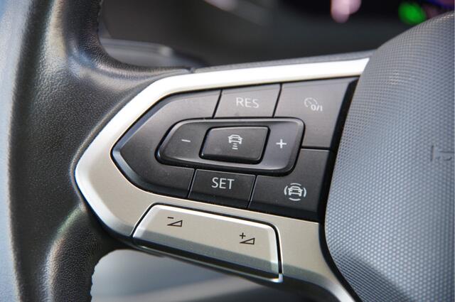 Volkswagen TRANSPORTER 2.0 TDI L2H1 DC-5P, BULLI 150PK AUT. 2X SCHUIFDEUR, TREKHAAK, ADAPT. CRUISE, VIRTUAL, CAMERA, NAVI, AIRCO, DUBBELE CABINE