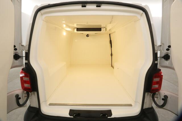 Volkswagen TRANSPORTER 2.0 TDI 140PK L1H1 | Koelwagen 0° | Nachtkoeling | 3-Zits | Airco | Parkeersens.