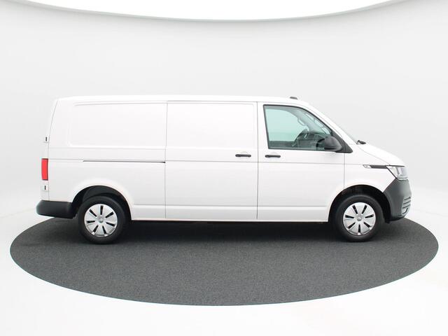 Volkswagen TRANSPORTER 2.0 TDi 150 Pk L2H1 | Navigatie | Trekhaak | Parkeersensoren | CarPlay | Airco | Cruise Controle | 55.591 Km!!