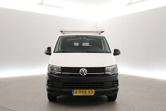 Volkswagen TRANSPORTER 2.0 TDI L2H1 | 140PK | Airco | Cruise | Navigatie | Imperiaal | Trekhaak
