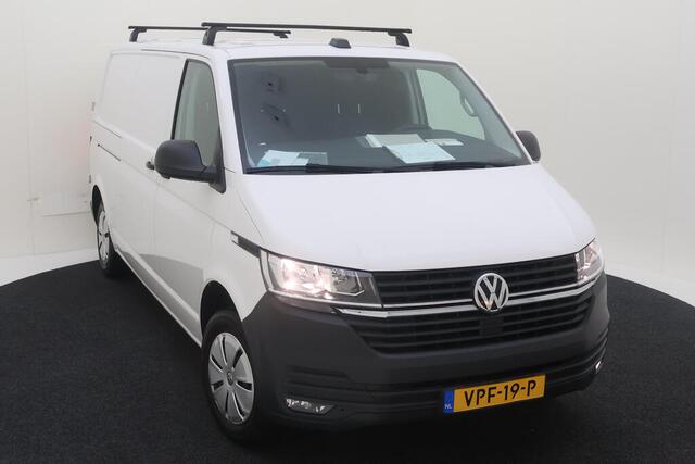Volkswagen TRANSPORTER 2.0 TDI L2H1 Comfortline Navigatie / Trekhaak / PDC / Cruise