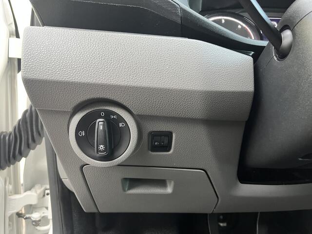 Volkswagen TRANSPORTER 2.0 TDI 150pk Pick up Kipper Airco Cruise controle 1e eigenaar Telefoonverbinding Dealer onderhouden Gereedschapskist 3-Persoons Kieper P-up Doka Pritsche Euro 6