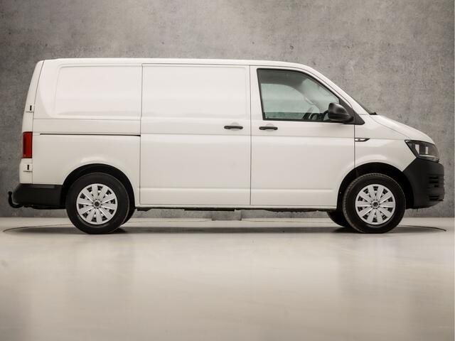 Volkswagen TRANSPORTER 2.0 TDI L1H1 Pro (AIRCO, CRUISE, BLUETOOTH, 3 ZITPLAATSEN, TREKHAAK, ARMSTEUN, NIEUWE APK, IEUWSTAAT)