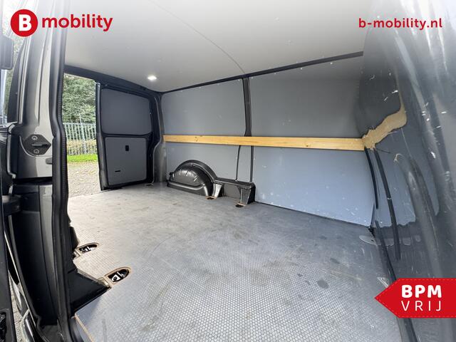 Volkswagen TRANSPORTER 2.0 TDI L2H1 Highline DSG Automaat Trekhaak 2.500KG | Apple CarPlay/ Android auto | PDC Voor/Achter | Navigatie