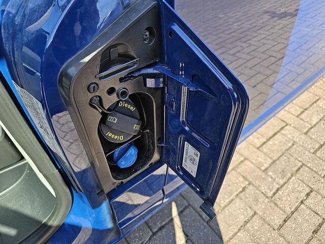 Volkswagen TRANSPORTER 2.0 TDI L2H1 DC NAP Airco Navi 102Pk Euro6!