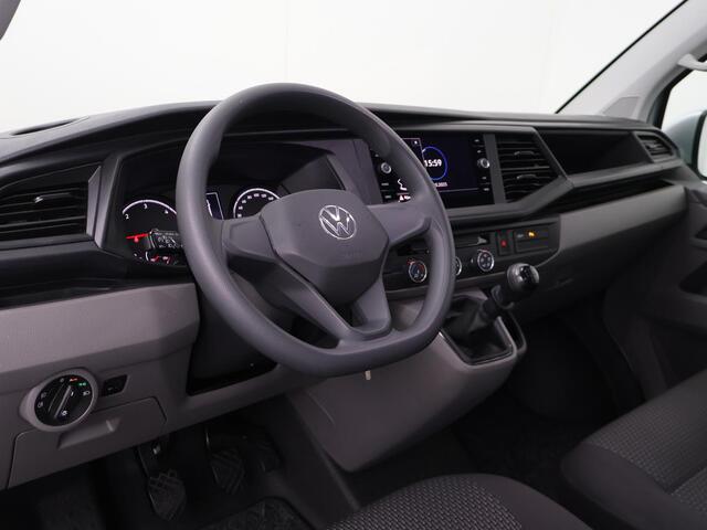 Volkswagen TRANSPORTER 2.0 TDI L2H1 30 DC Highline | 150 PK | Trekhaak | Airco | Cruise control |