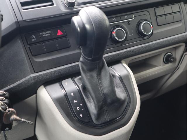 Volkswagen TRANSPORTER 2.0 TDI 150pk Euro 6 Automaat L2 Lang - Bw Inrichting - Trekhaak - Camera - Cruise