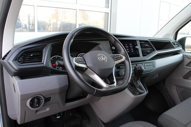 Volkswagen TRANSPORTER 2.0 TDI L2H1 32 DC > 6-persoons/Dubbel cabine/Automaat/Trekhaak